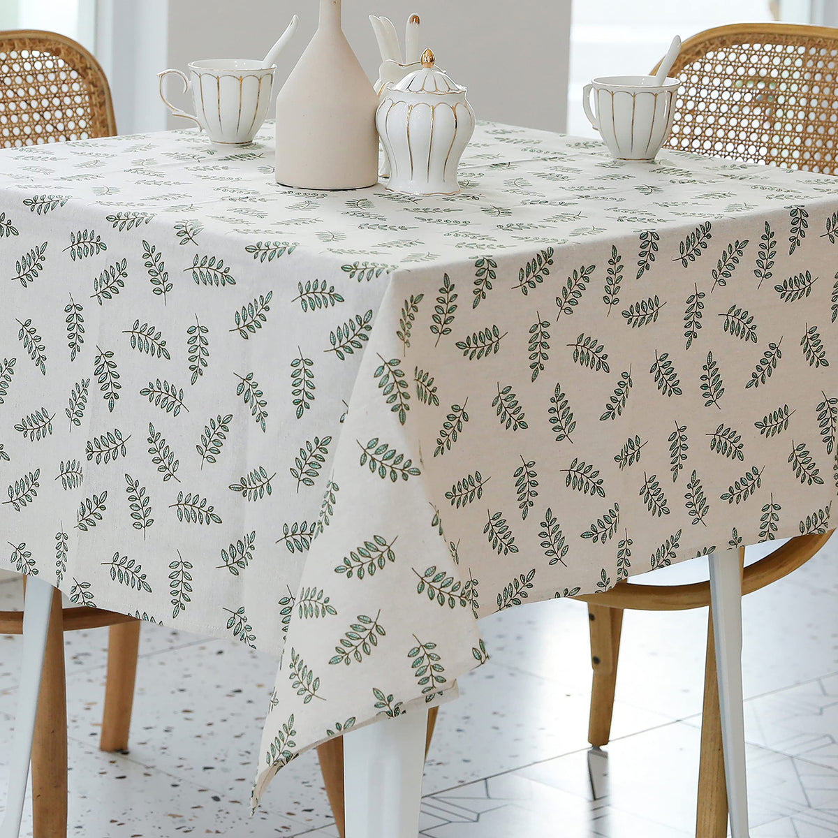 YiHomer Pastoral Rectangle Table Cloth 100% Polyester Fabric 52 x 70 Inch