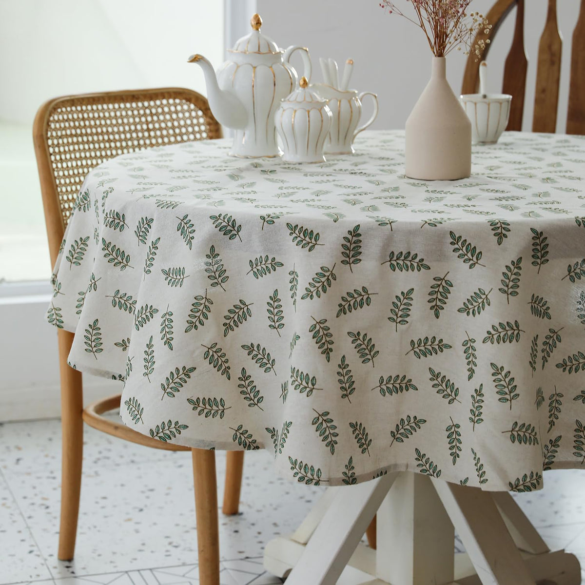 YiHomer Pastoral Rectangle Table Cloth 100% Polyester Fabric 52 x 70 Inch
