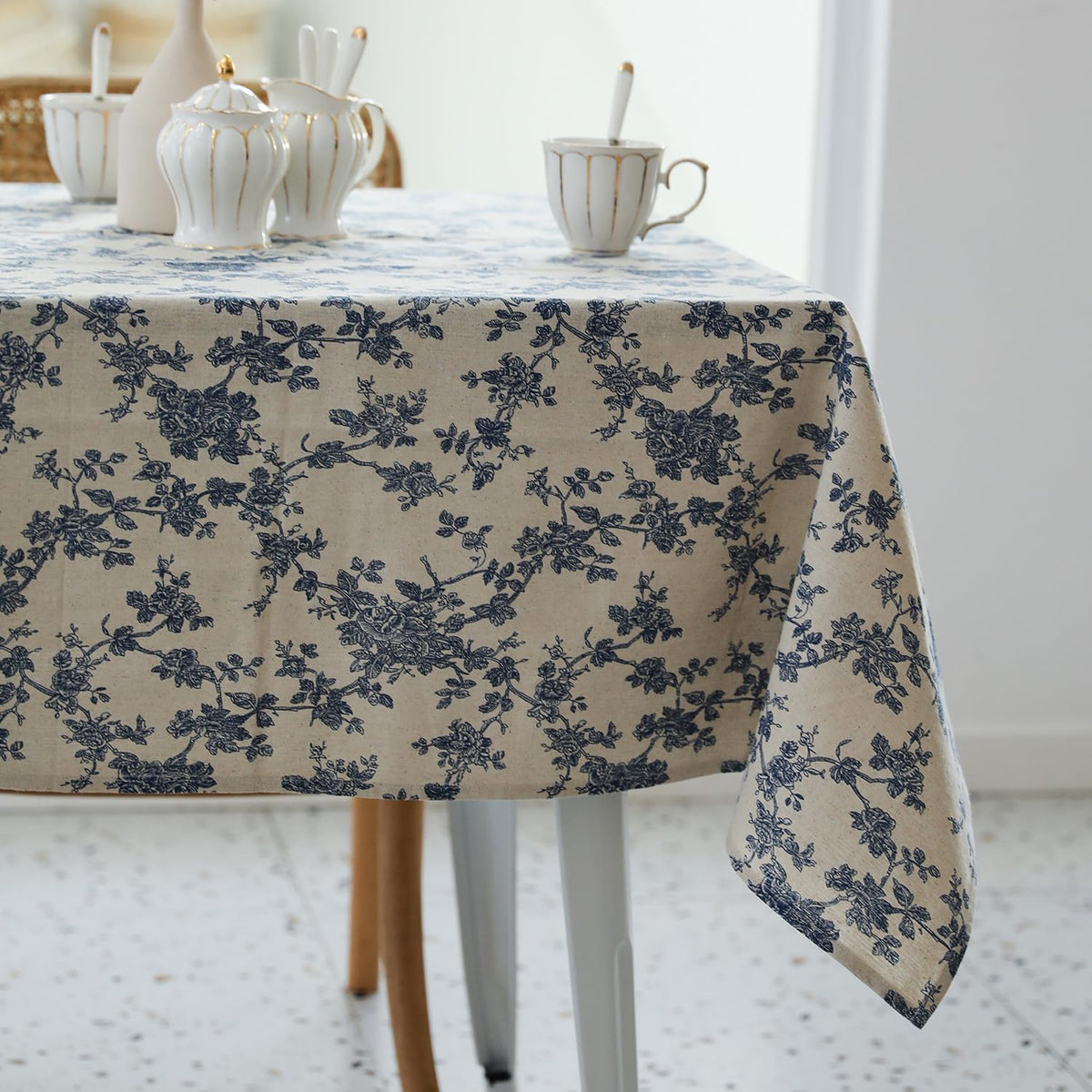 YiHomer Pastoral Rectangle Table Cloth 100% Polyester Fabric 52 x 70 Inch