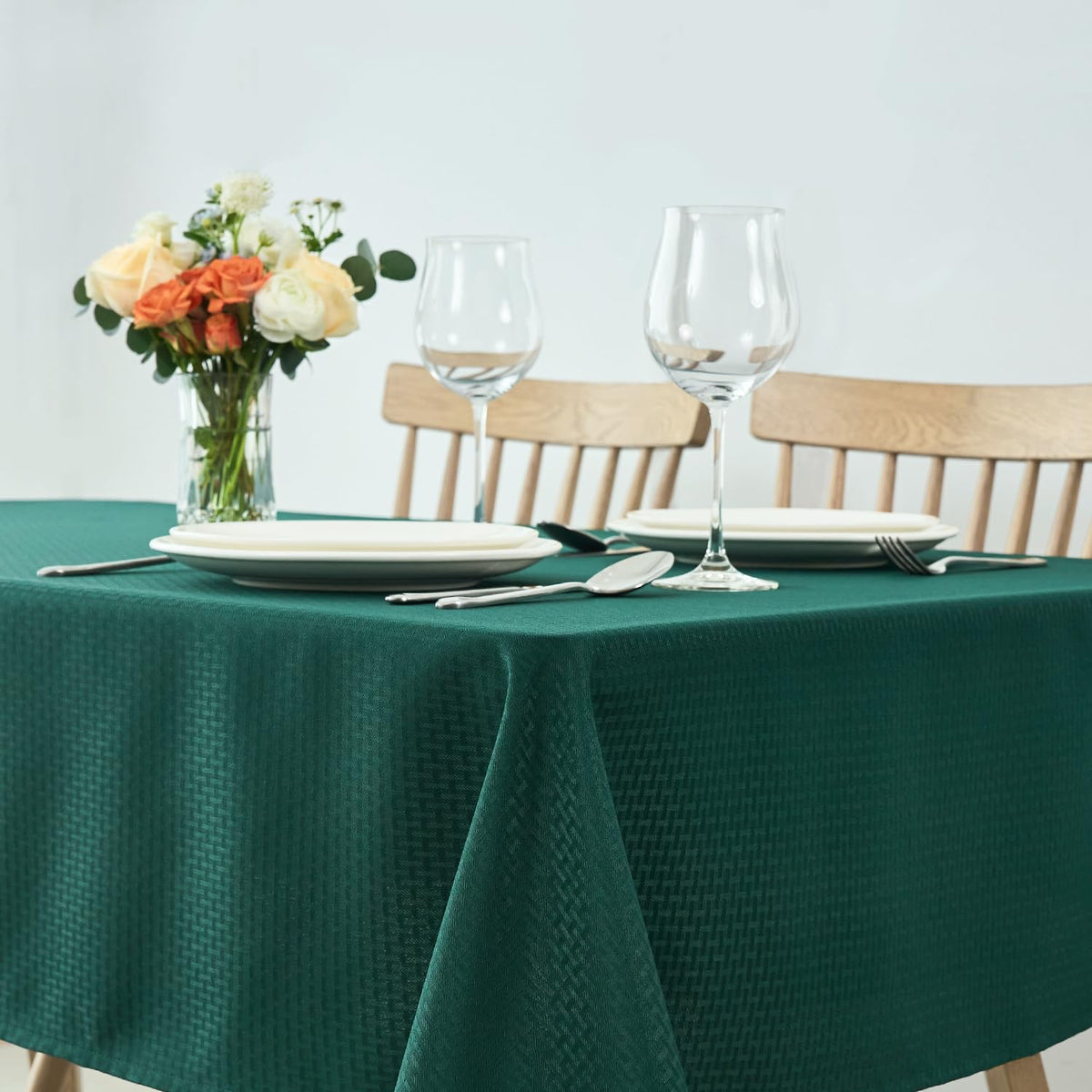 maxmill Rectangle Tablecloth Weaved Pattern Waterproof Spillproof Wrinkle Free Table Cloth, Kitchen Dining Tabletop Decoration, Fabric Table Cover for Holiday Parties, 52 x 70 Inch, Sage Green