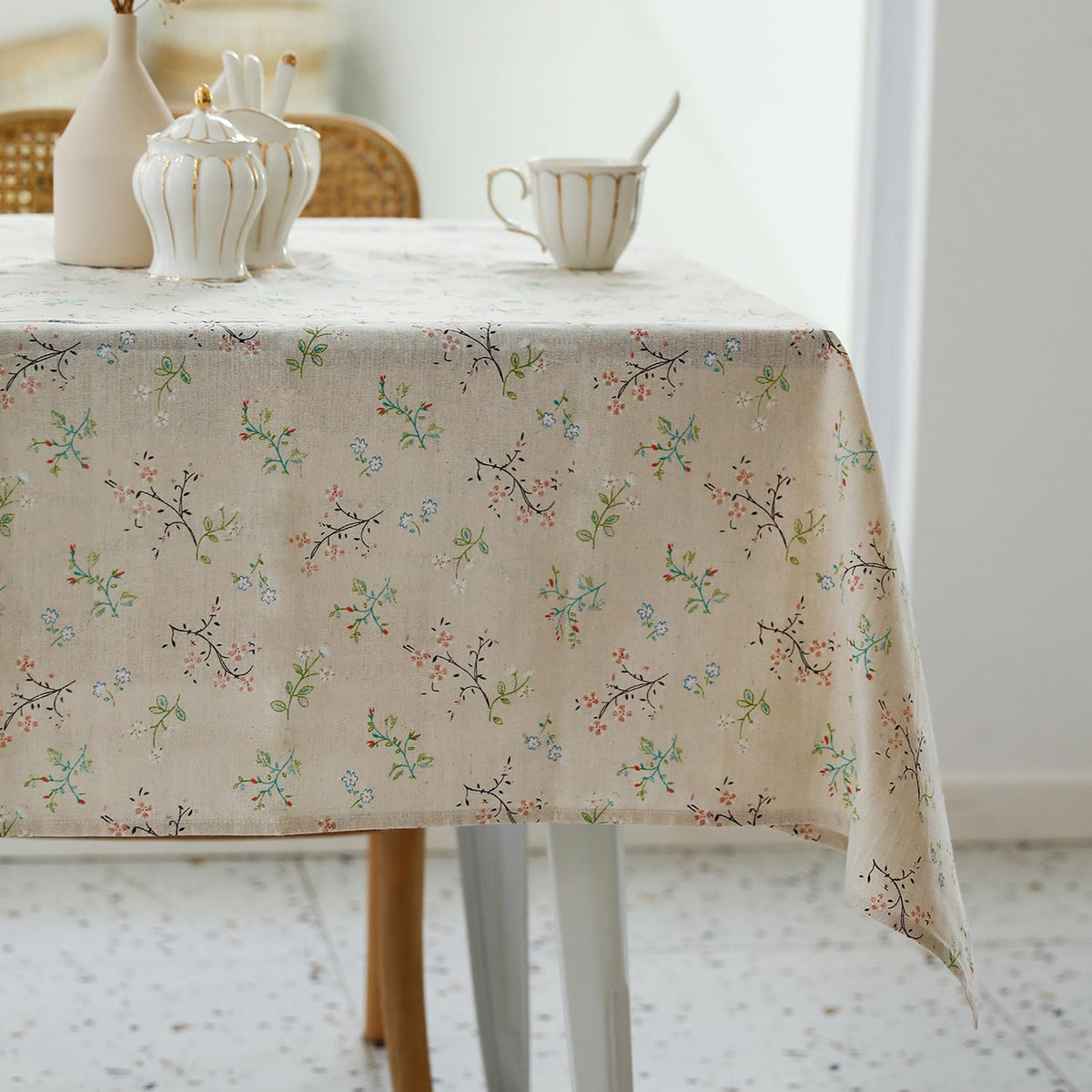 YiHomer Pastoral Rectangle Table Cloth 100% Polyester Fabric 52 x 70 Inch