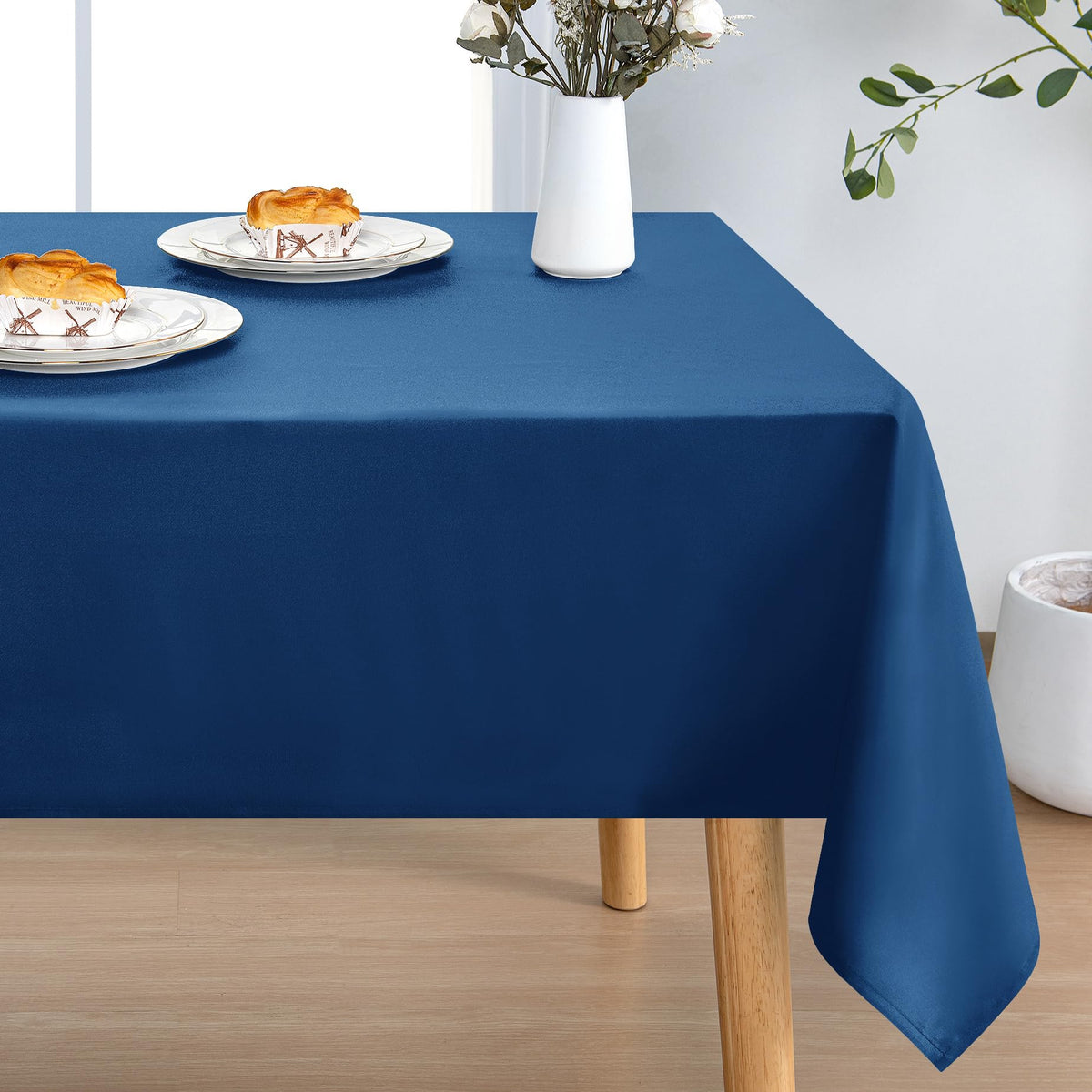 DWCN Rectangle Tablecloth - 60 x 84 Inch - Waterproof Stain and Wrinkle Resistant Washable Table Cloth, Decorative Fabric Table Cover for Kitchen Dining Room Party and Outdoor Use, Black
