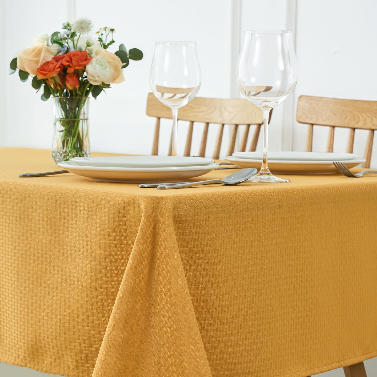 maxmill Rectangle Tablecloth Weaved Pattern Waterproof Spillproof Wrinkle Free Table Cloth, Kitchen Dining Tabletop Decoration, Fabric Table Cover for Holiday Parties, 52 x 70 Inch, Sage Green