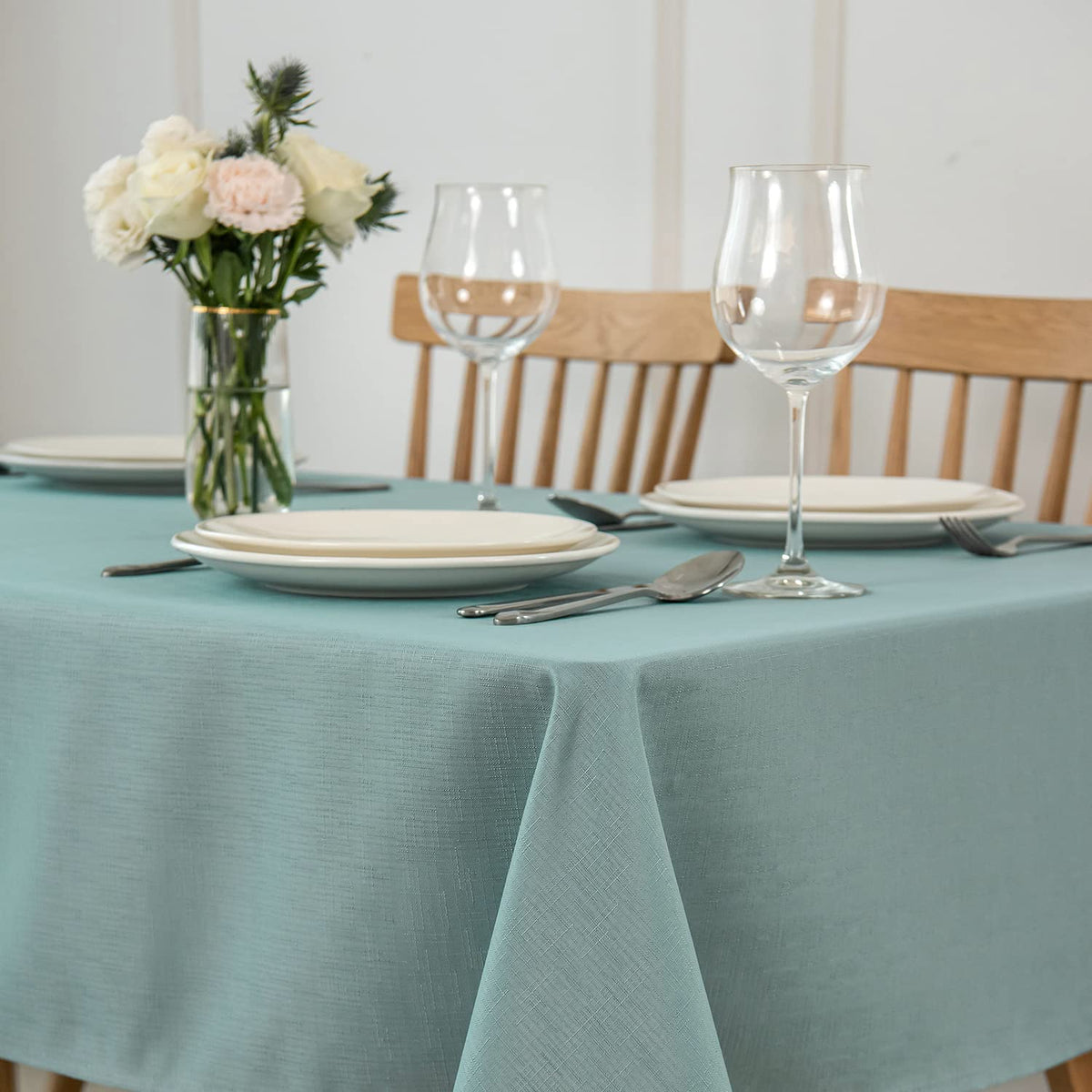 maxmill Rectangle Slubby Textured Tablecloth Waterproof Spillproof Wrinkle Free Table Cloth, Kitchen Dining Tabletop Decoration, Fabric Table Cover for Holiday Dinner Parties, 52 x 70 Inch, Beige