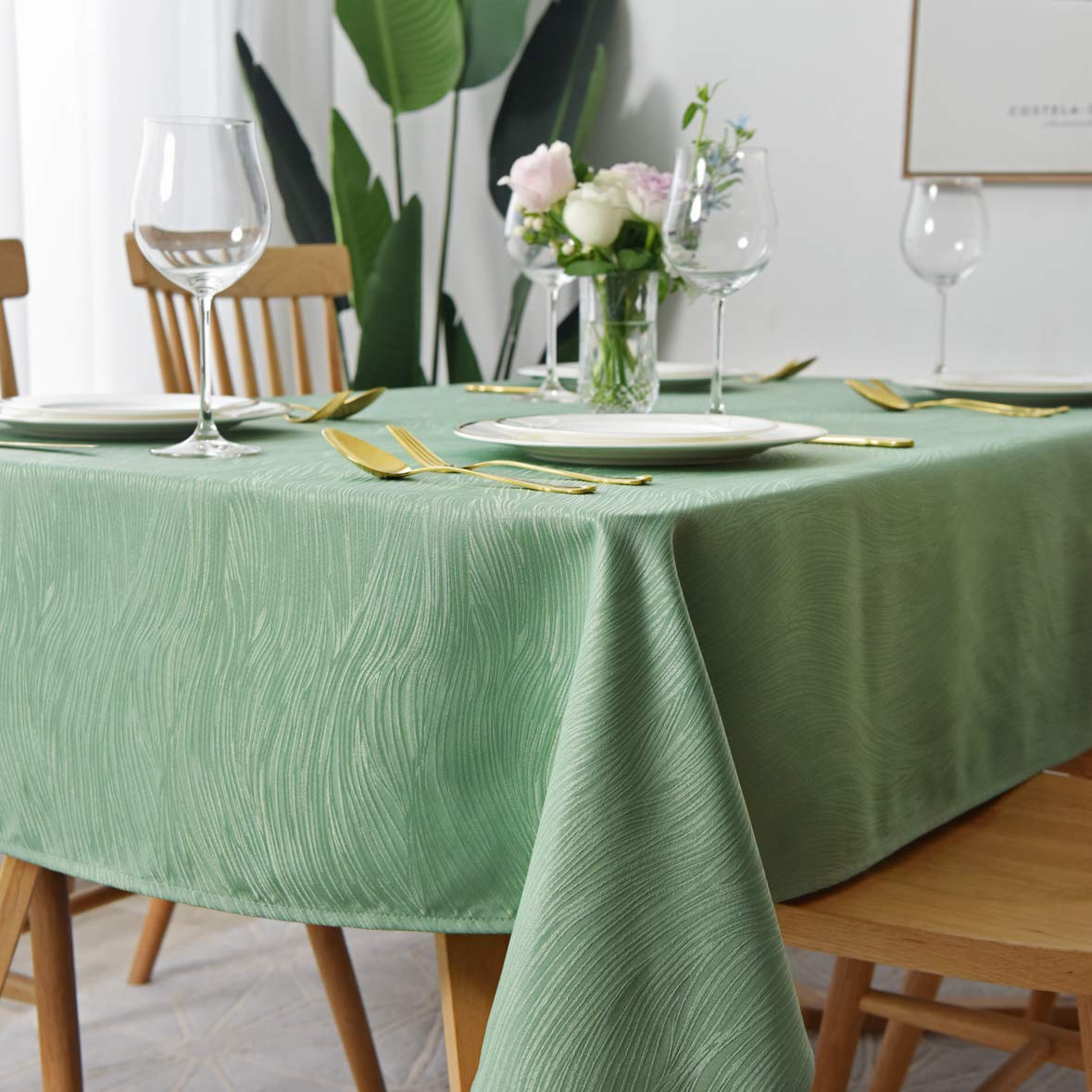 maxmill Jacquard Table Cloth Swirl Pattern Spillproof Wrinkle Resistant Heavy Weight Soft Tablecloth for Kitchen Dinning Tabletop Decoration Outdoor Picnic Rectangle 52 x 70 Inch Navy Blue