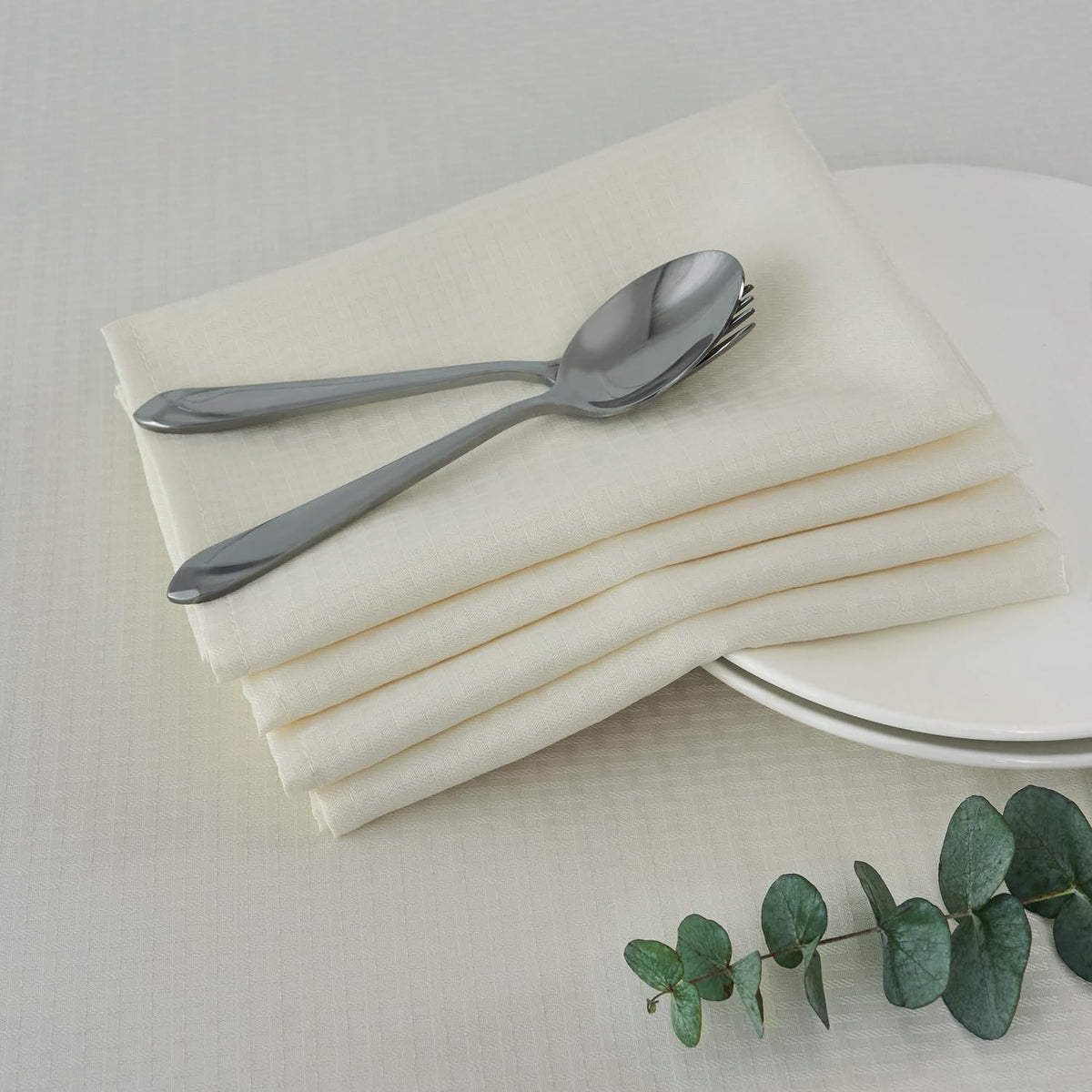 maxmill Rectangle Tablecloth Weaved Pattern Waterproof Spillproof Wrinkle Free Table Cloth, Kitchen Dining Tabletop Decoration, Fabric Table Cover for Holiday Parties, 52 x 70 Inch, Sage Green