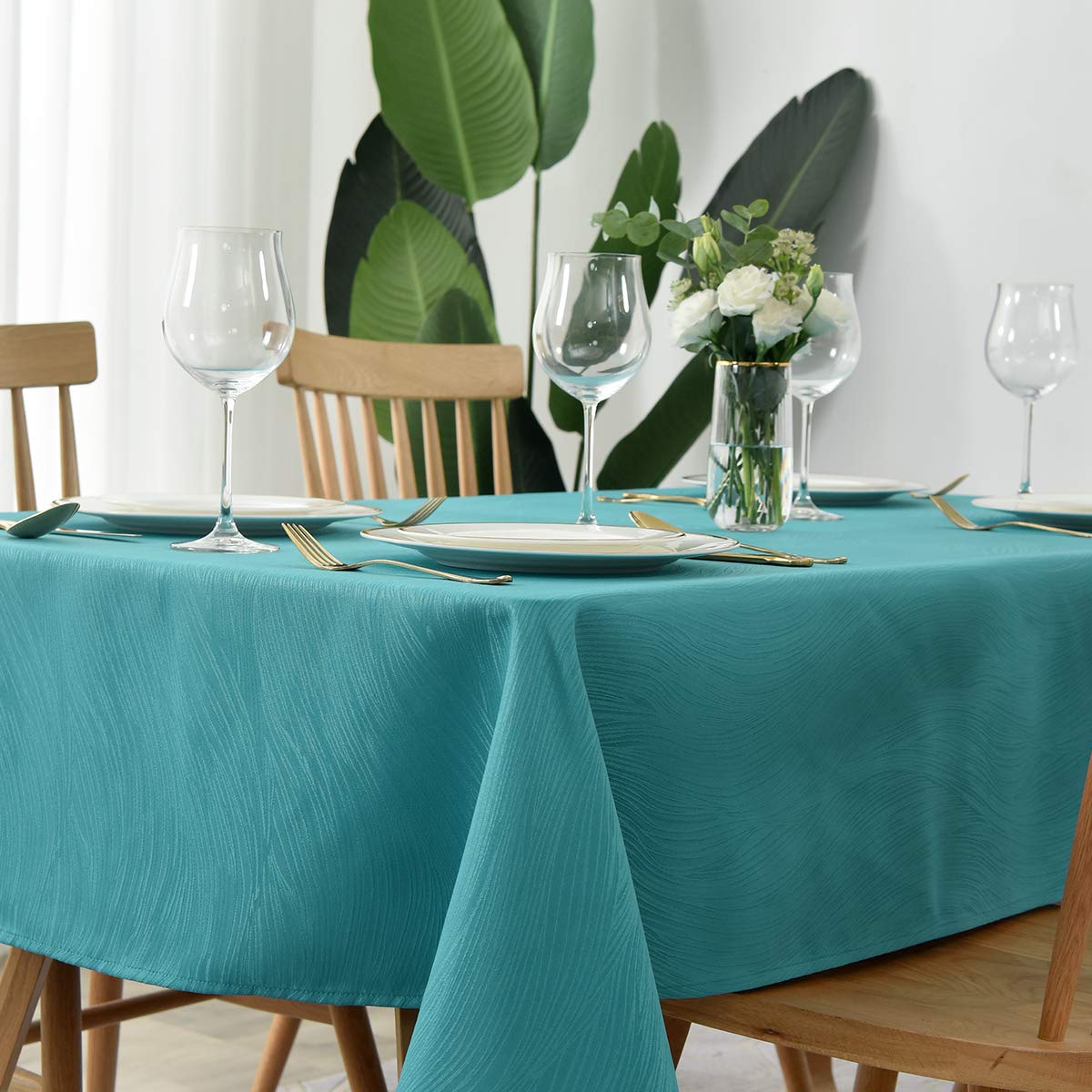 maxmill Jacquard Table Cloth Swirl Pattern Spillproof Wrinkle Resistant Heavy Weight Soft Tablecloth for Kitchen Dinning Tabletop Decoration Outdoor Picnic Rectangle 52 x 70 Inch Navy Blue