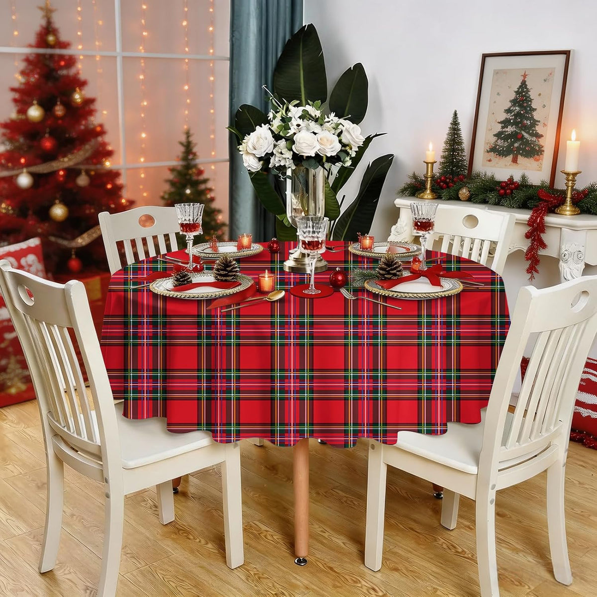 Red Tartan Christmas Tablecloth, 70 Inch Round Polyester Spill Resistant Decorative Table Cover, Classic Plaid Holiday Table Cloth for Christmas Party Farmhouse Dining Home Decor