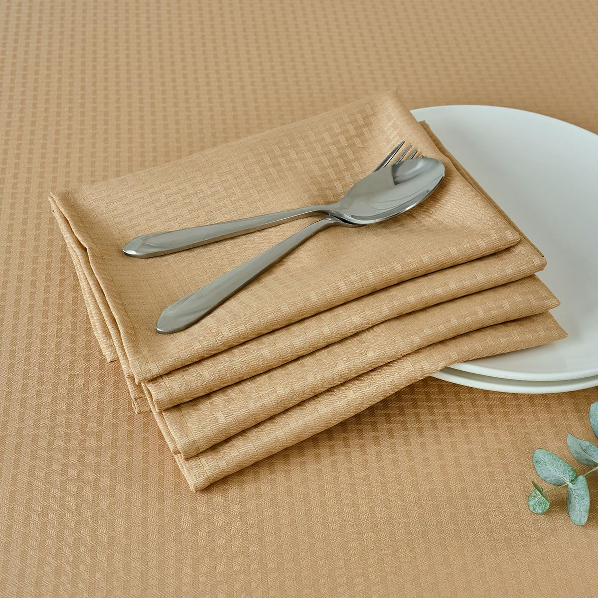 maxmill Rectangle Tablecloth Weaved Pattern Waterproof Spillproof Wrinkle Free Table Cloth, Kitchen Dining Tabletop Decoration, Fabric Table Cover for Holiday Parties, 52 x 70 Inch, Sage Green