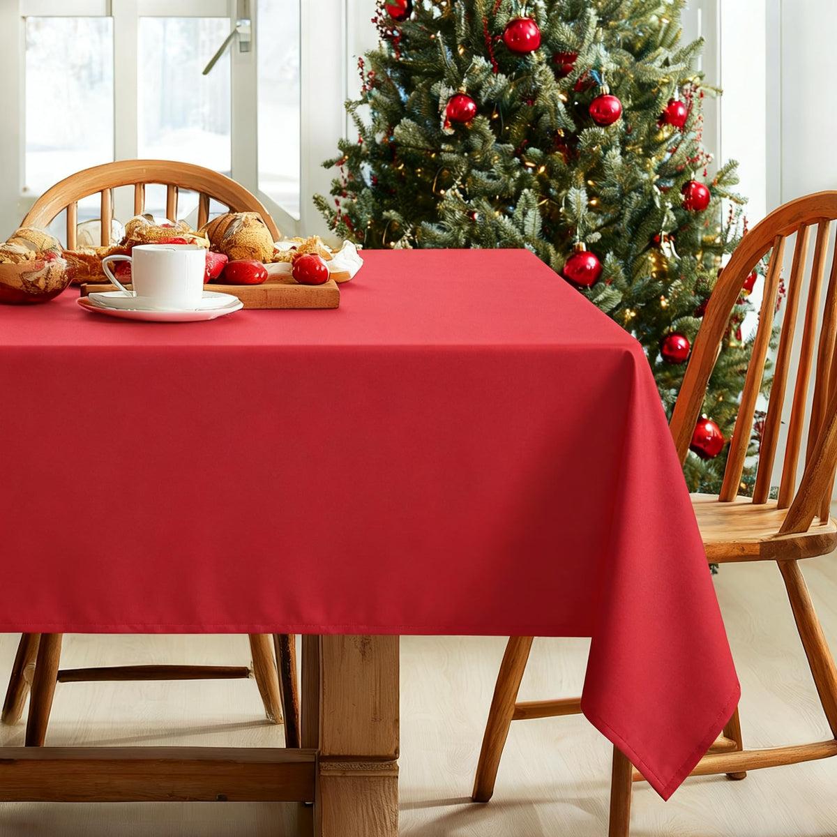 DWCN Rectangle Tablecloth - 60 x 84 Inch - Waterproof Stain and Wrinkle Resistant Washable Table Cloth, Decorative Fabric Table Cover for Kitchen Dining Room Party and Outdoor Use, Black