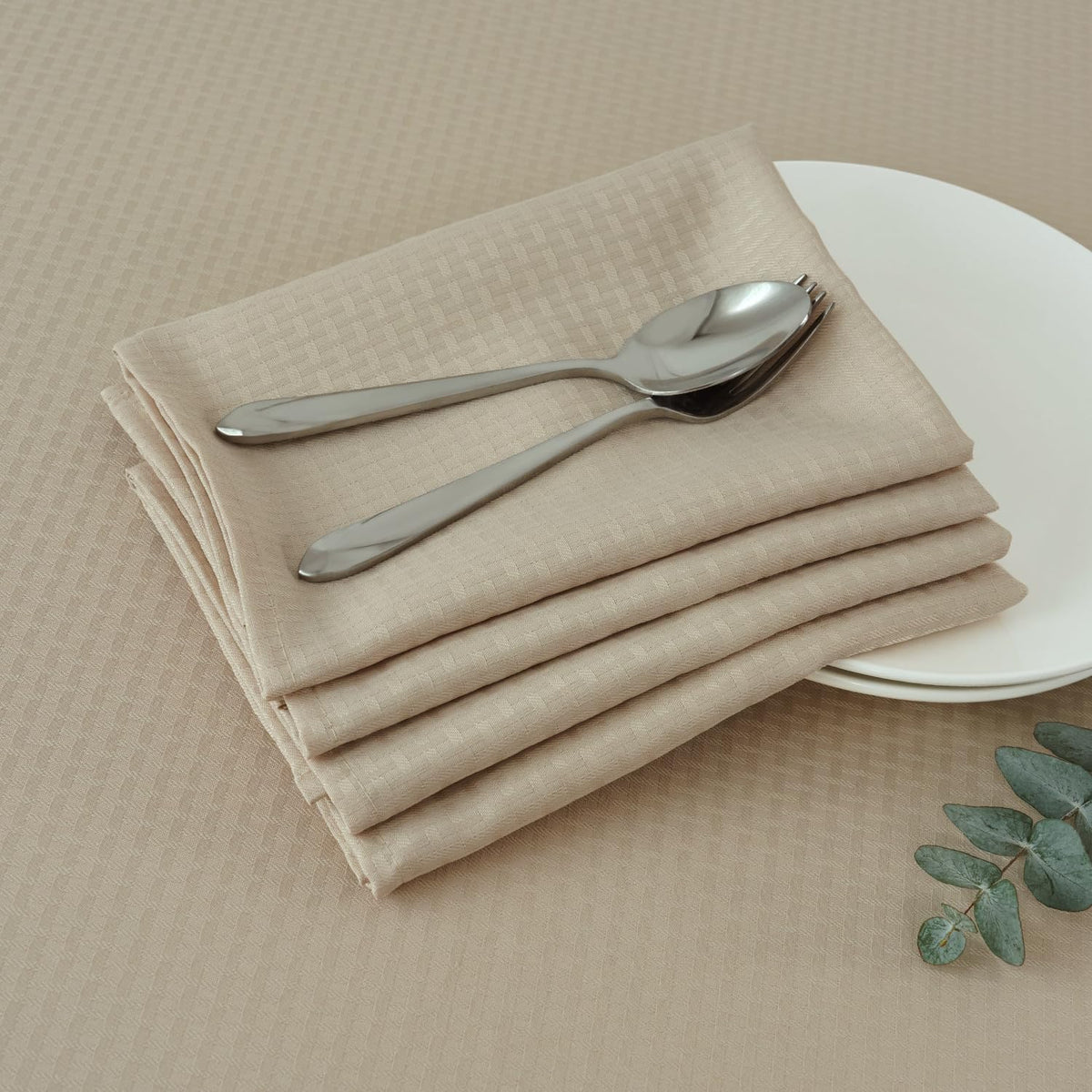 maxmill Rectangle Tablecloth Weaved Pattern Waterproof Spillproof Wrinkle Free Table Cloth, Kitchen Dining Tabletop Decoration, Fabric Table Cover for Holiday Parties, 52 x 70 Inch, Sage Green
