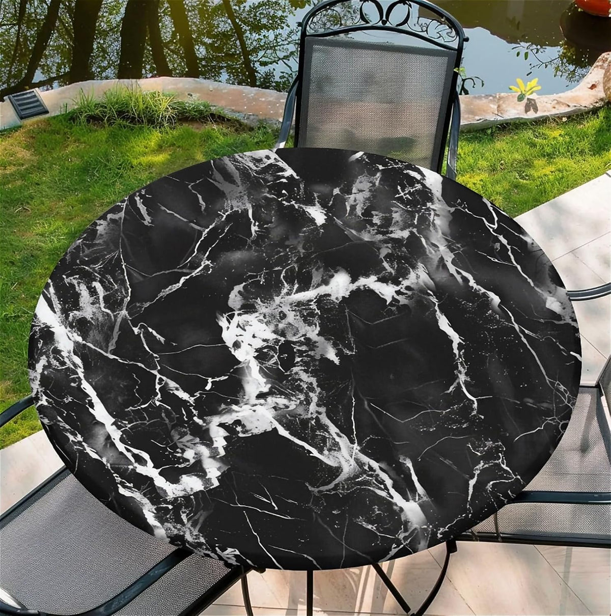 Round Fitted Tablecloth with Elastic Edge, Waterproof Stain Resistant Fabric Table Cover for 45"-48" Round Table, Indoor Outdoor Dining, Kitchen Decor, Camping, Party, Holiday, Black White Marble