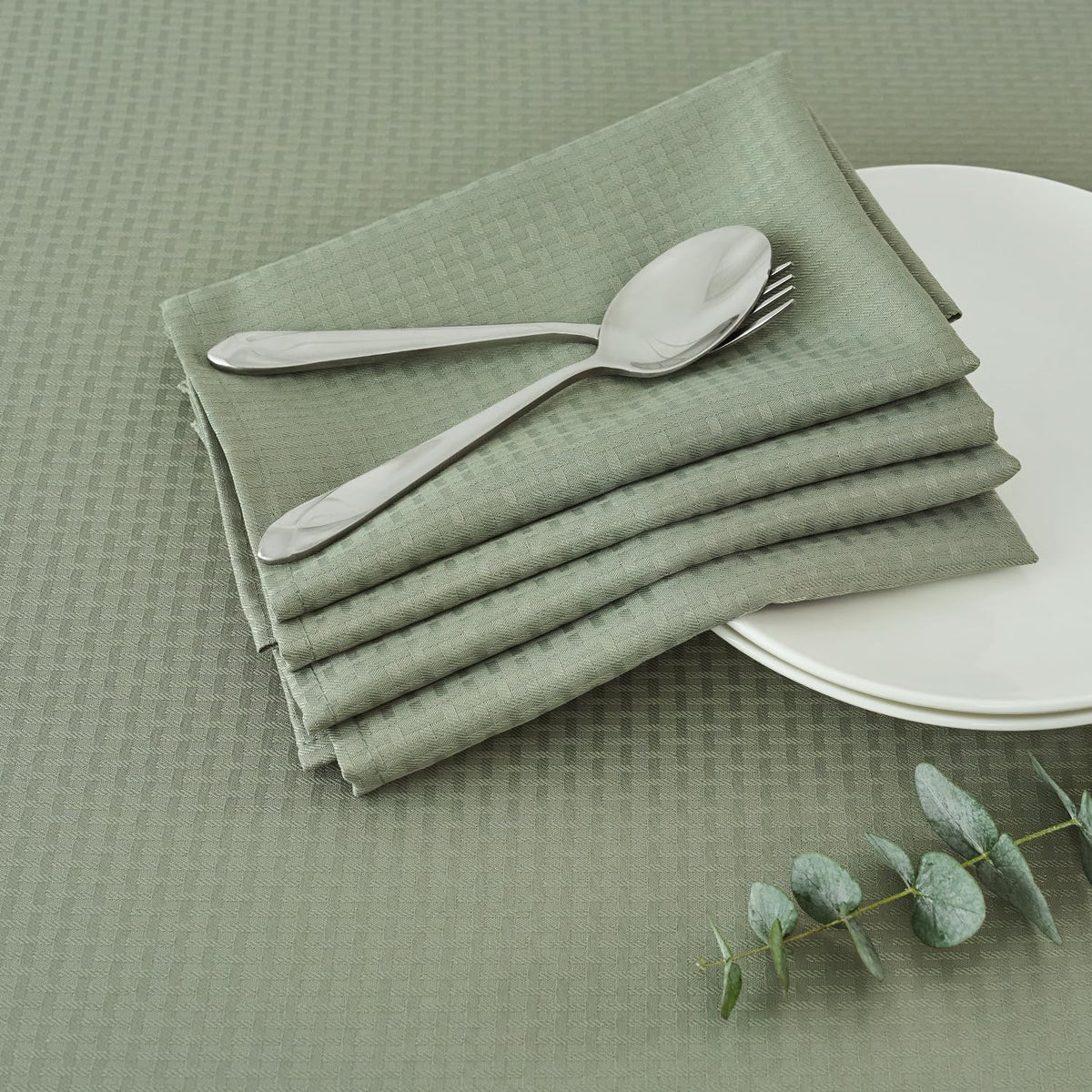 maxmill Rectangle Tablecloth Weaved Pattern Waterproof Spillproof Wrinkle Free Table Cloth, Kitchen Dining Tabletop Decoration, Fabric Table Cover for Holiday Parties, 52 x 70 Inch, Sage Green