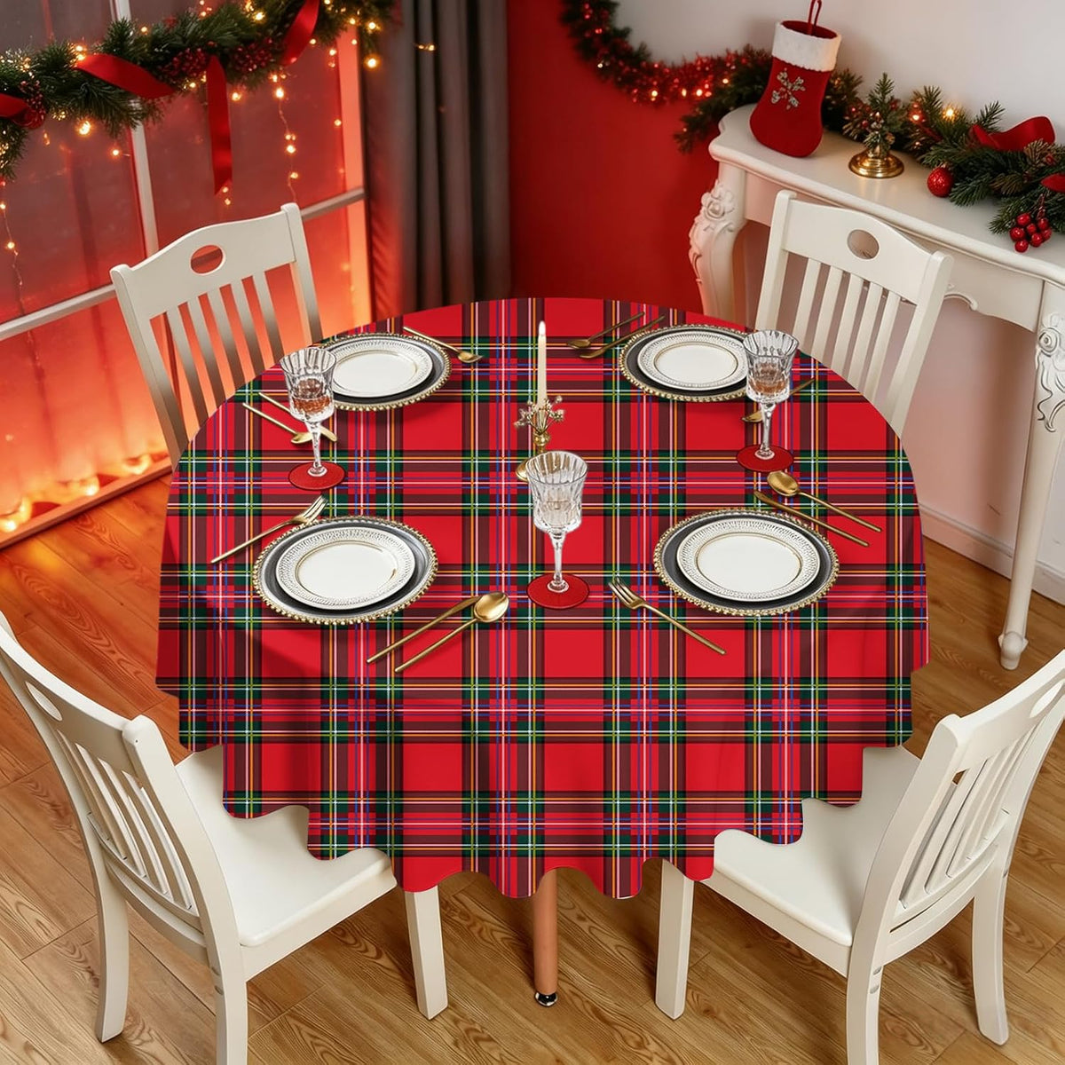 Red Tartan Christmas Tablecloth, 70 Inch Round Polyester Spill Resistant Decorative Table Cover, Classic Plaid Holiday Table Cloth for Christmas Party Farmhouse Dining Home Decor