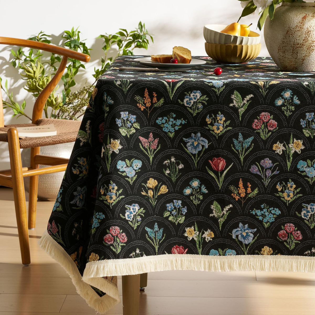 Farmhouse Floral Tablecloths Rectangular Vintage Table Cloth with Tassel