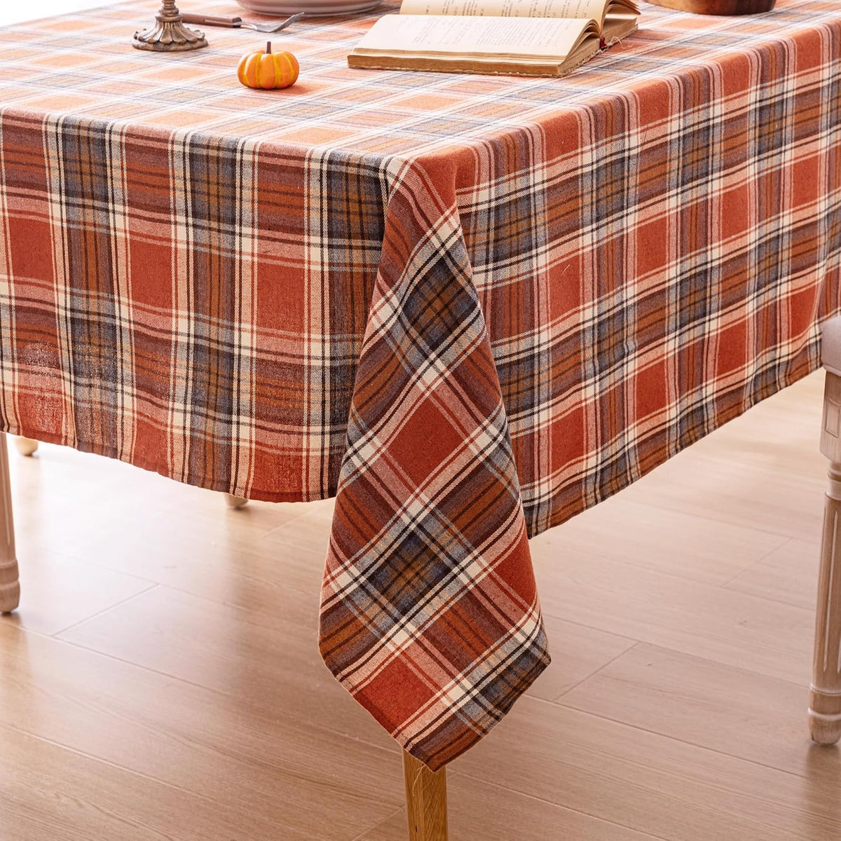 AQOTHES Plaid Fall Tablecloth Thanksgiving Rectangle 60x84 Inch Rust